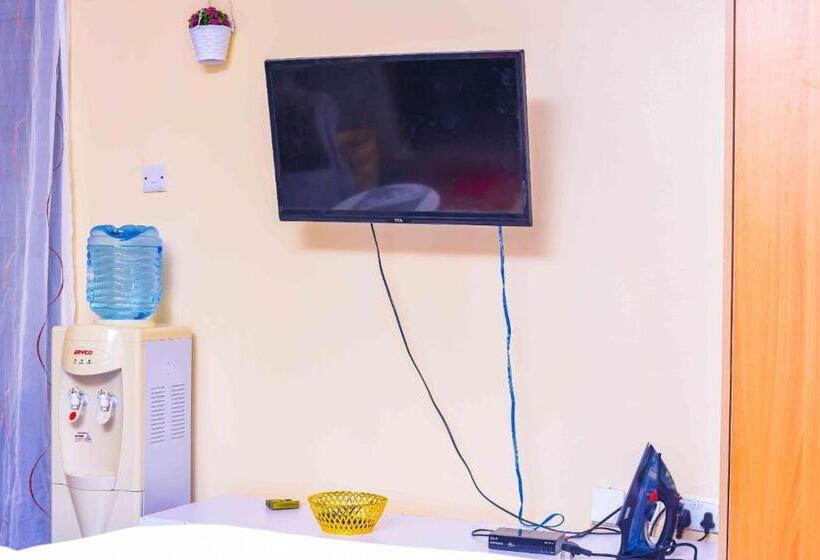 پانسیون Sanquila Homes