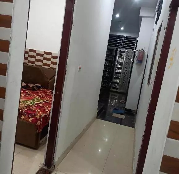 Pensió Mero Vrindavan Dham