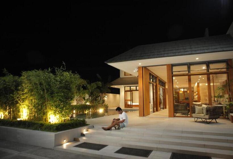 Resort The Spring House