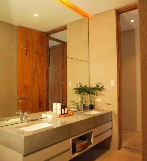 リゾートホテル The Spring House