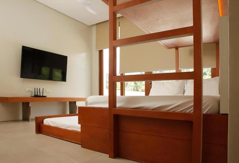 Resort The Spring House