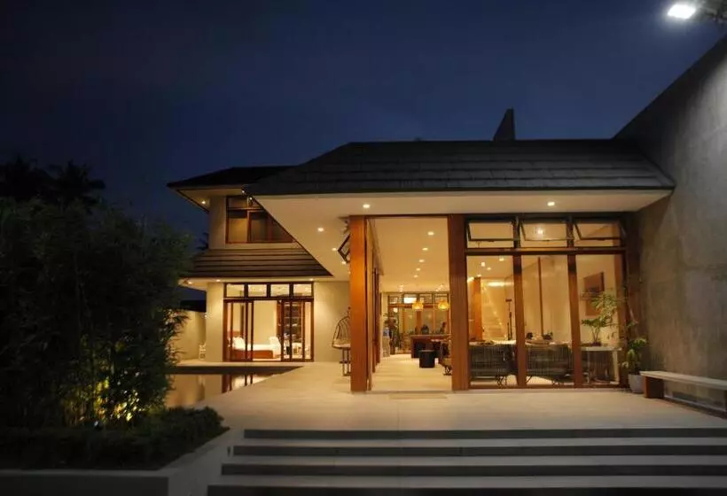 リゾートホテル The Spring House