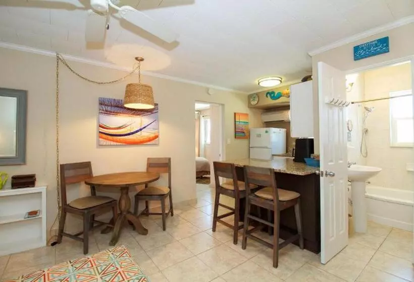 Tropic Terrace Suite #45   Beachfront Resort