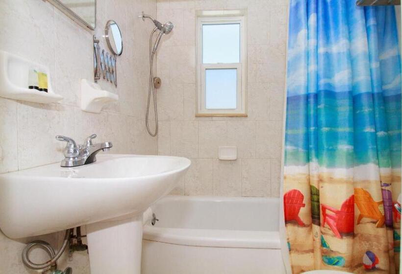 Tropic Terrace Suite #45 Beachfront Resort