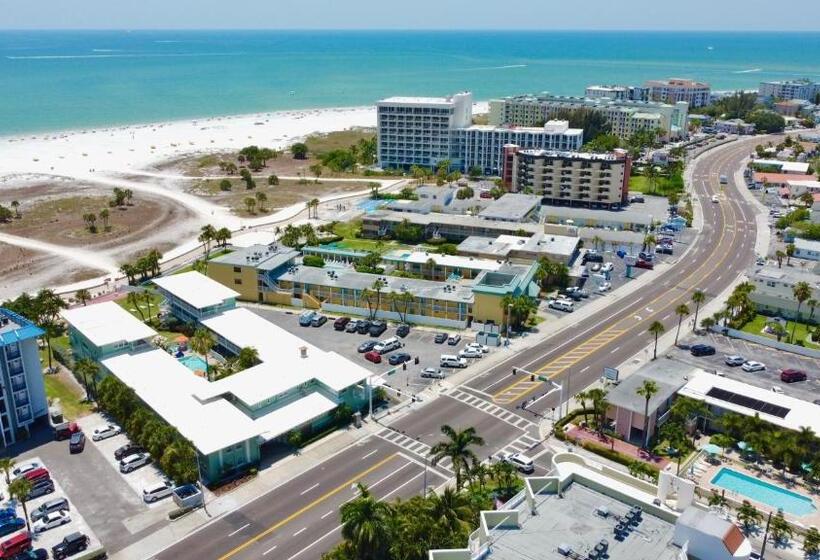 Tropic Terrace Suite #45 Beachfront Resort