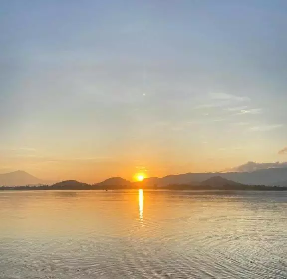 Beach Camp Bed & Breakfast