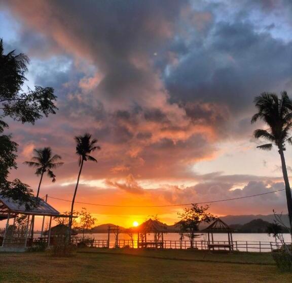 Beach Camp Bed & Breakfast