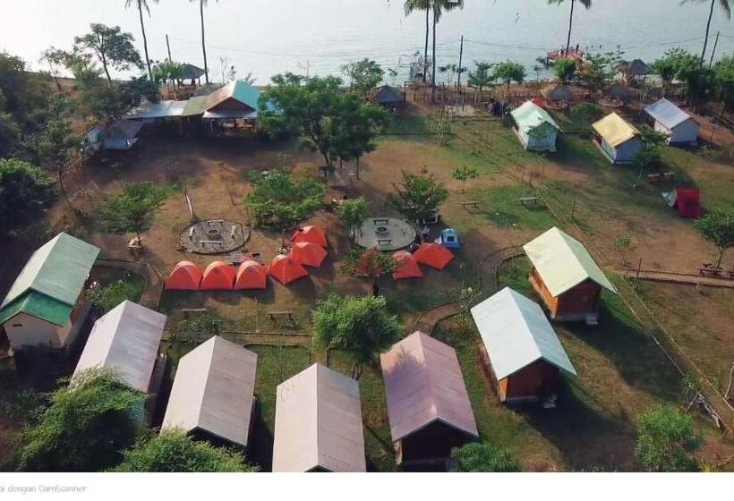 Beach Camp Bed & Breakfast