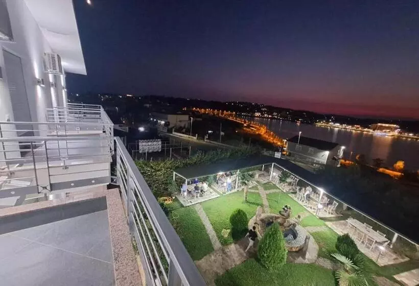 Aamiaismajoitus (B&B) Bar Restorant Hotel Rama