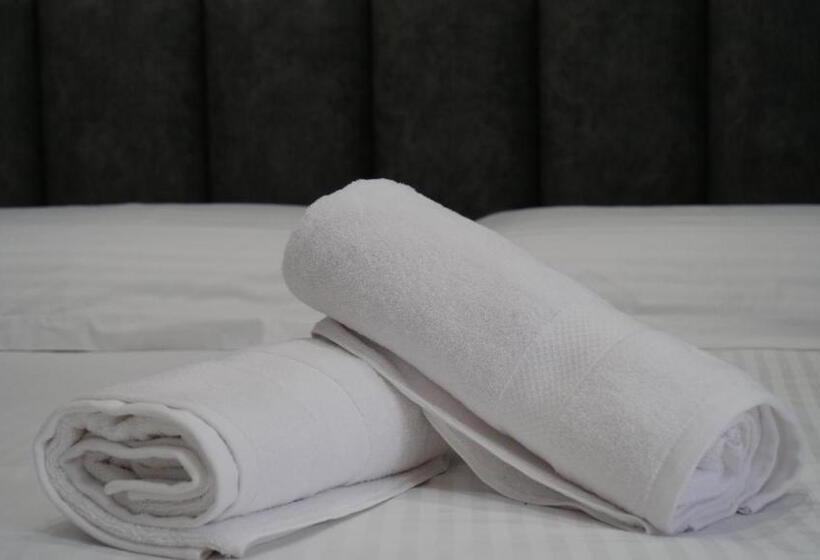 تختخواب و صبحانه Bar Restorant Hotel Rama