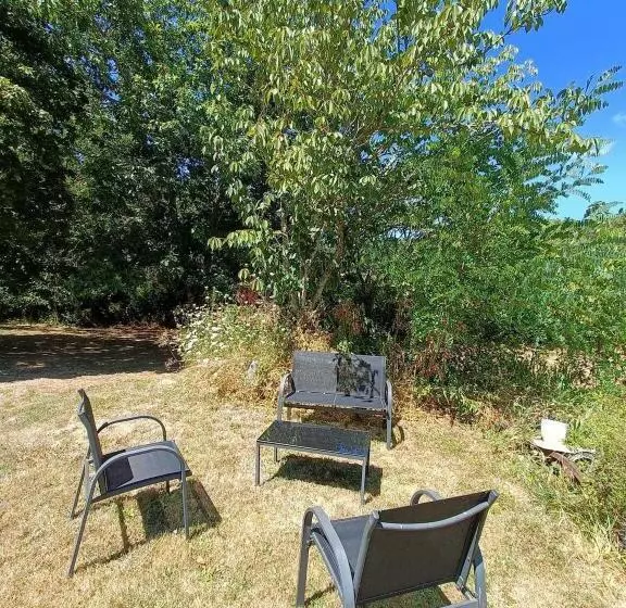 ベッドアンドブレックファースト Chambre Chardon