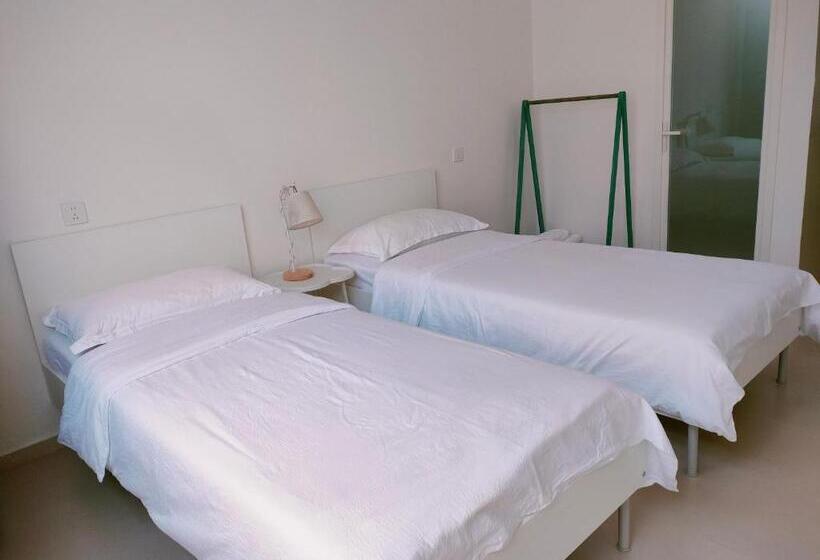 تختخواب و صبحانه Lotus Art Inn Pek Airport 菡庭筱院民宿北京首都机场店