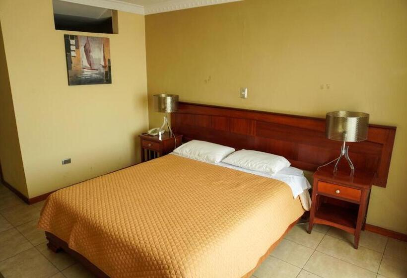 فندق Bermeo Plaza