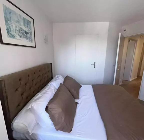 Hotelli Hôtel Le Pixi Angelus