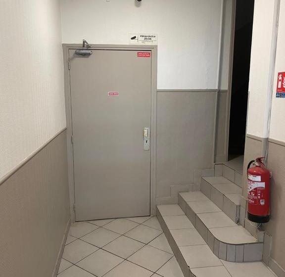 هتل Hôtel Le Pixi Angelus