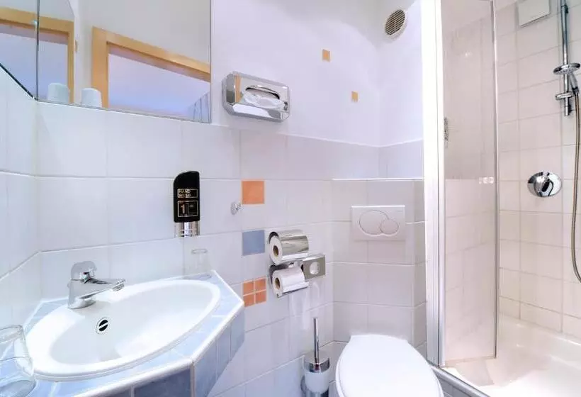 Hotelli Krenzers Rhön