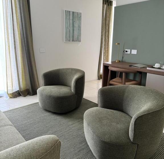 هتل Villa Certosa