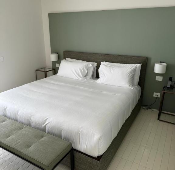 هتل Villa Certosa