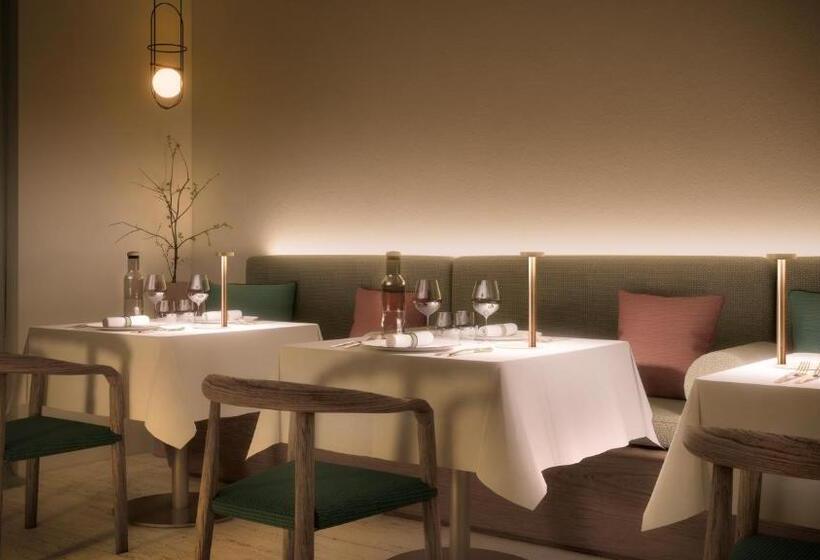 هتل Villa Certosa