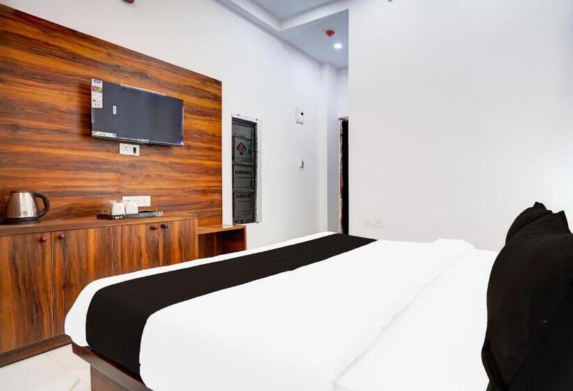 ホテル O Raj Gharana