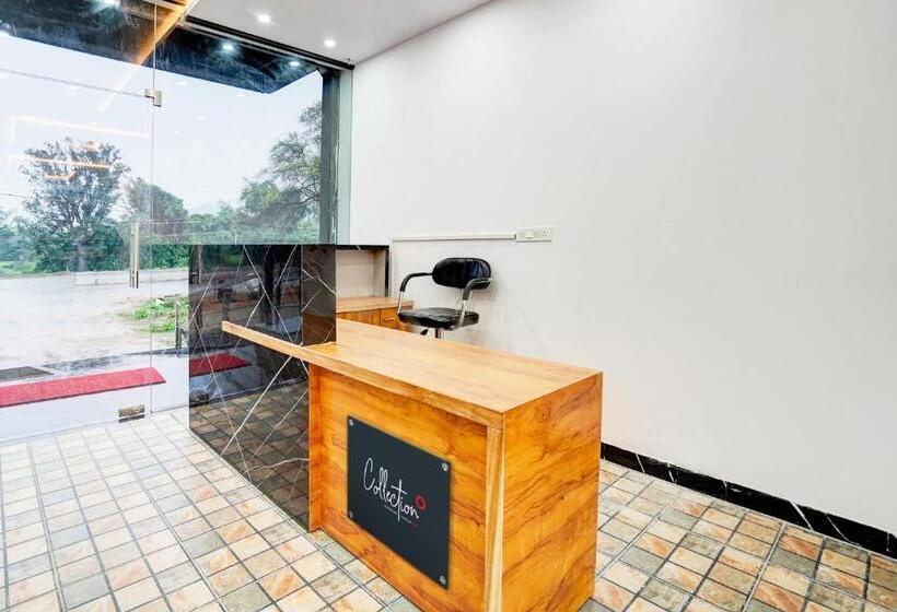 ホテル O Raj Gharana