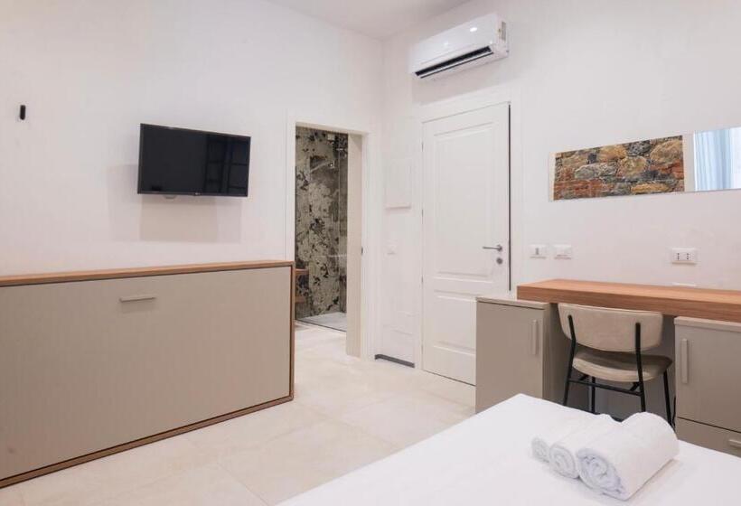 پانسیون Affittacamere Saint Bon 15   5 Terre Rooms And Suites