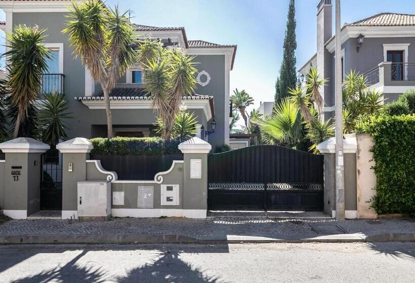 پانسیون Villa Ada