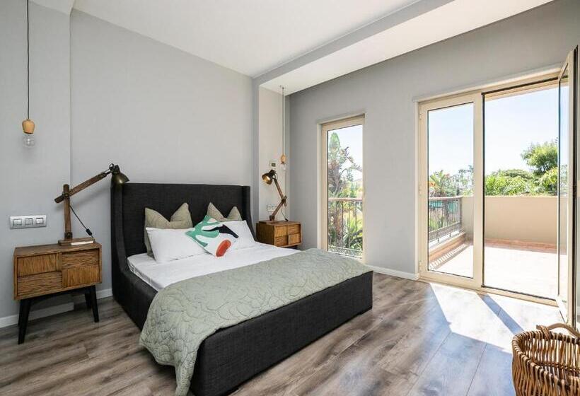 پانسیون Villa Ada