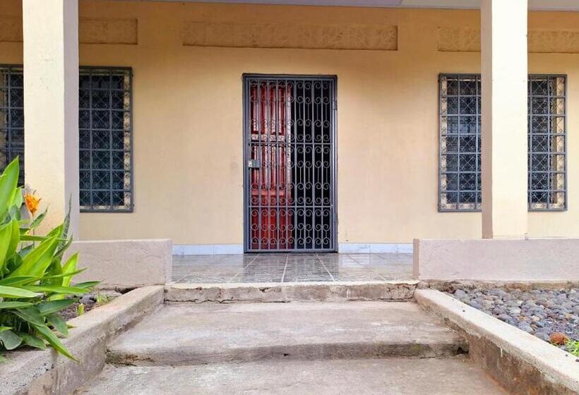 پانسیون Happy Place Ometepe