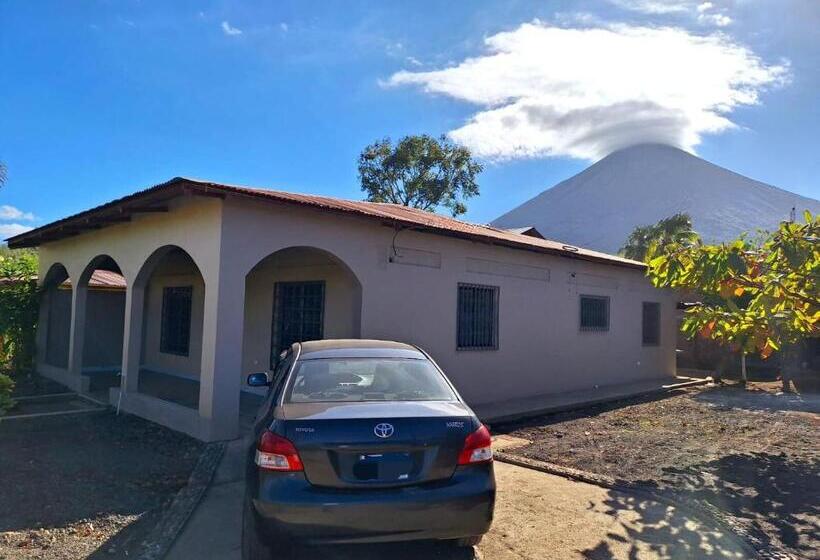 پانسیون Happy Place Ometepe