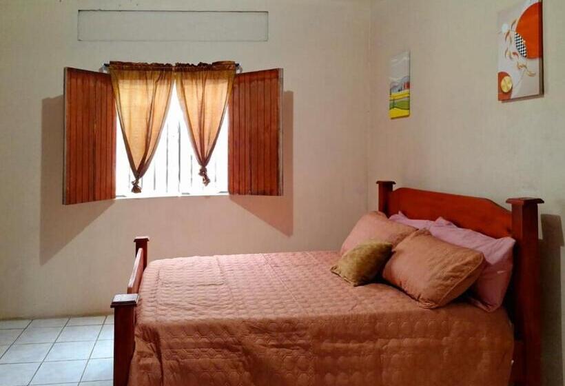 پانسیون Happy Place Ometepe