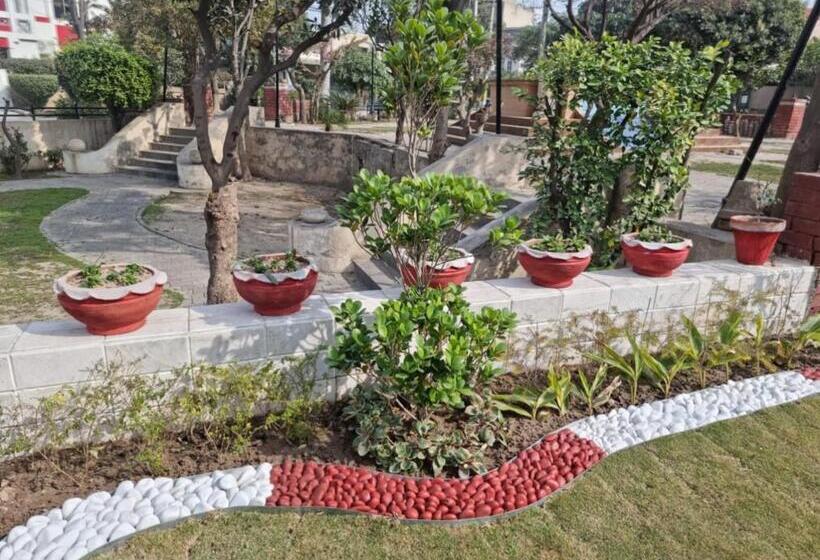 پانسیون Joiya S House