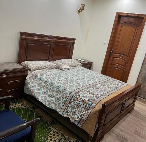 پانسیون Joiya S House