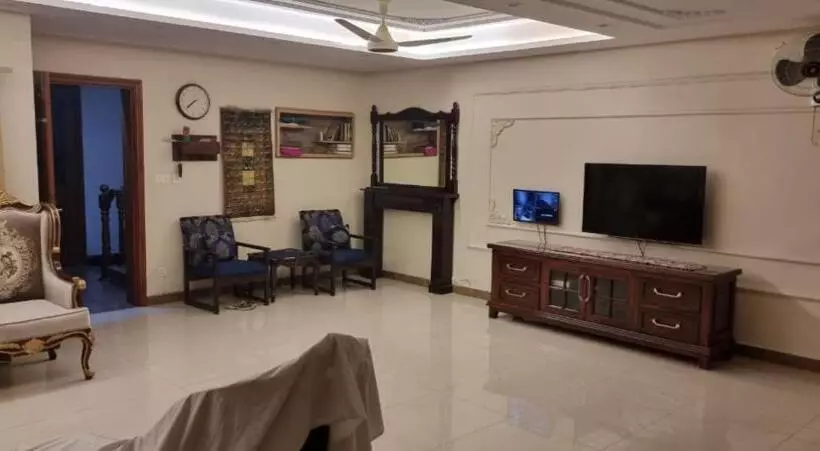 پانسیون Joiya S House
