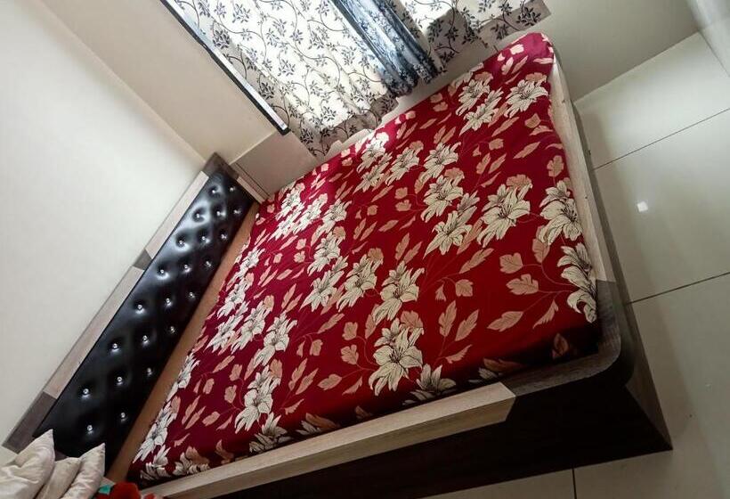 بنسيون Mumal Guest House