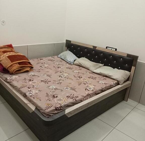 بنسيون Mumal Guest House