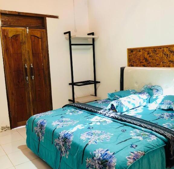 ペンション Rara Bale Tani Local Room