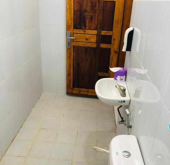 ペンション Rara Bale Tani Local Room