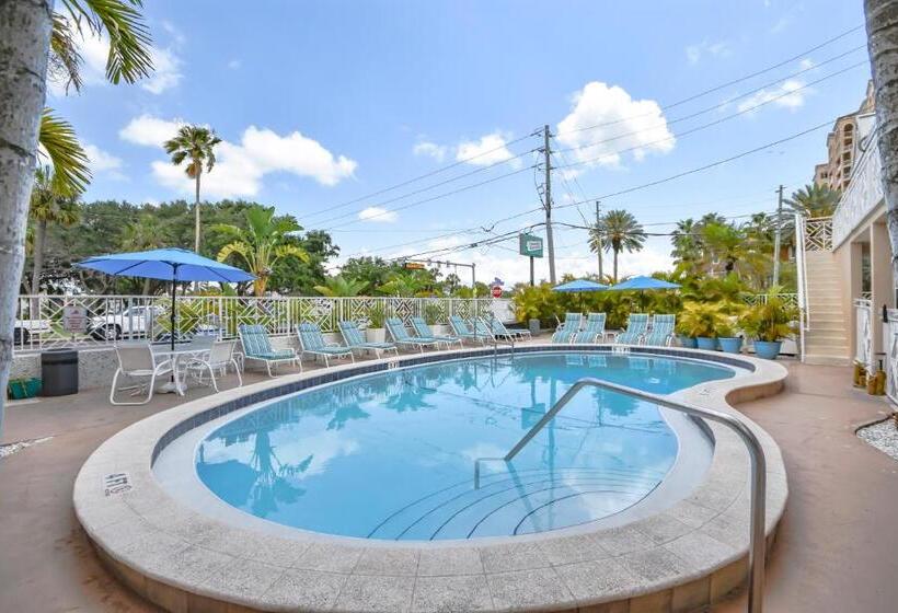 Lomakeskus Clearwater Beach Suites #104