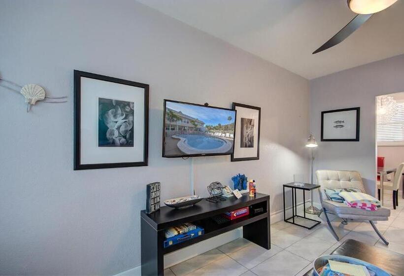 Lomakeskus Clearwater Beach Suites #104