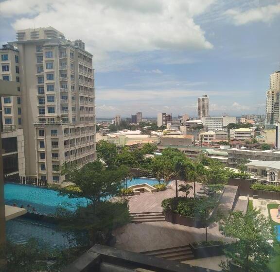 Bed & Breakfast Studio Type Condo Unit At Baseline Prestige