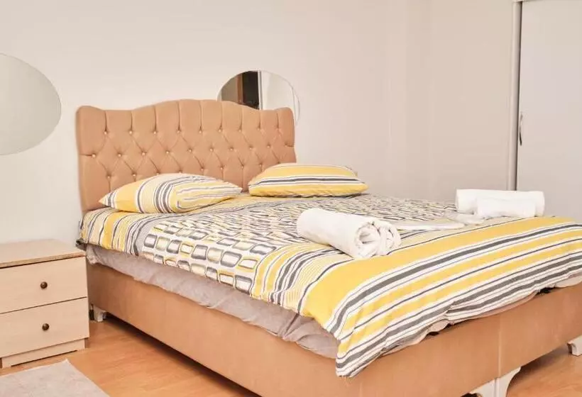 şehrin Ortasında Uygun Ve Aile İçin Apart