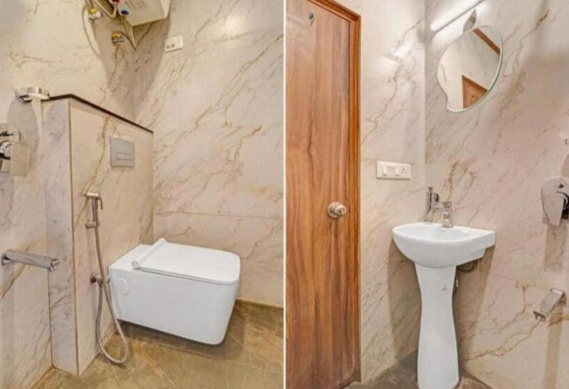 호텔 Clock View Square