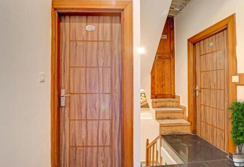 호텔 Clock View Square