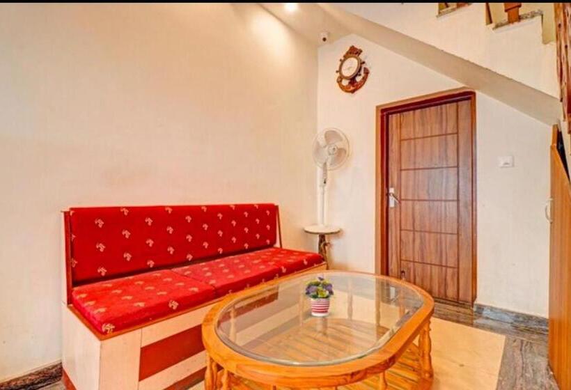 호텔 Clock View Square