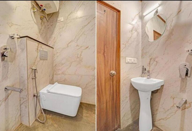 호텔 Clock View Square