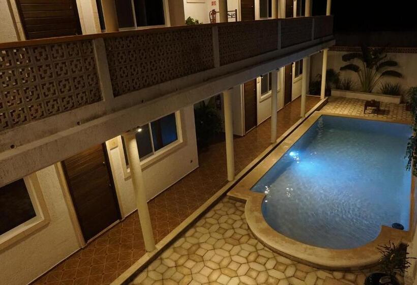 בית מלון כפרי Del Parque