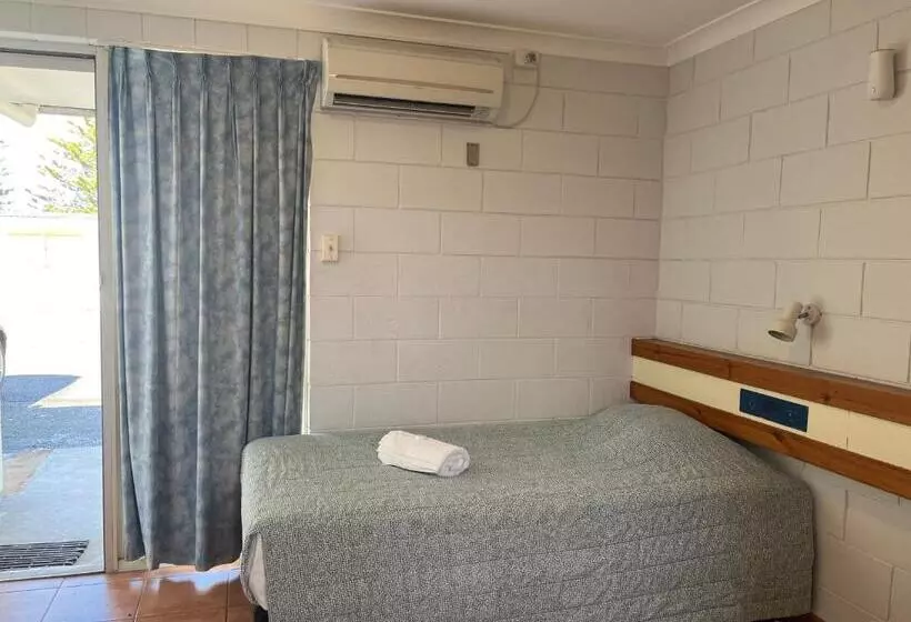 هتل Esperance Travellers Inn