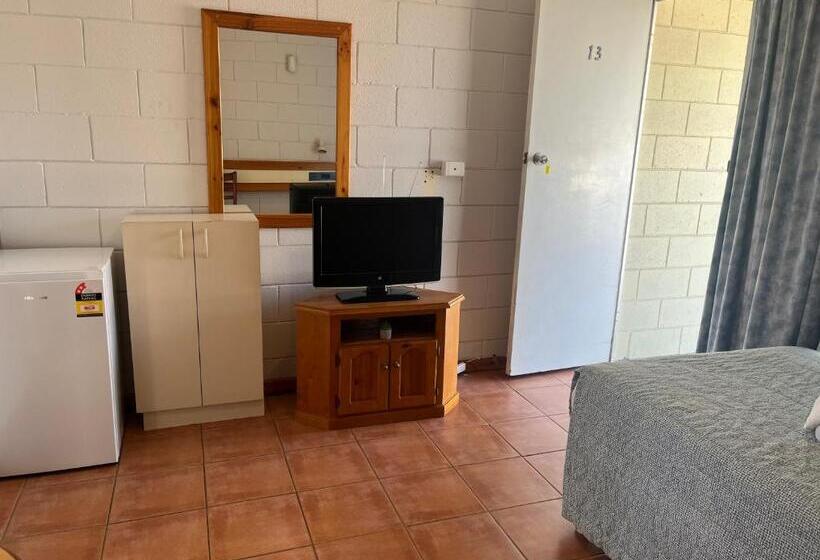 فندق Esperance Travellers Inn