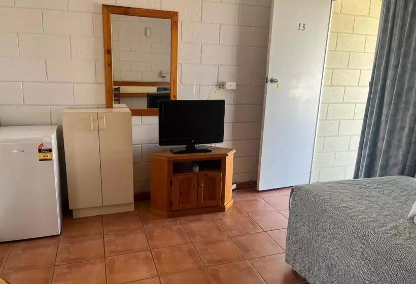 هتل Esperance Travellers Inn